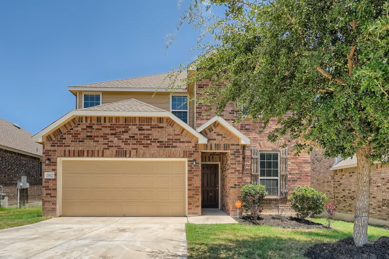 13927 Laurel Branch – photo 1