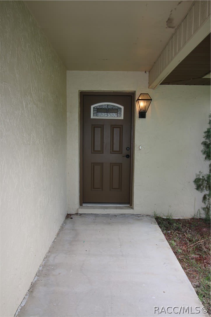 710 Mayflower Avenue – photo 2