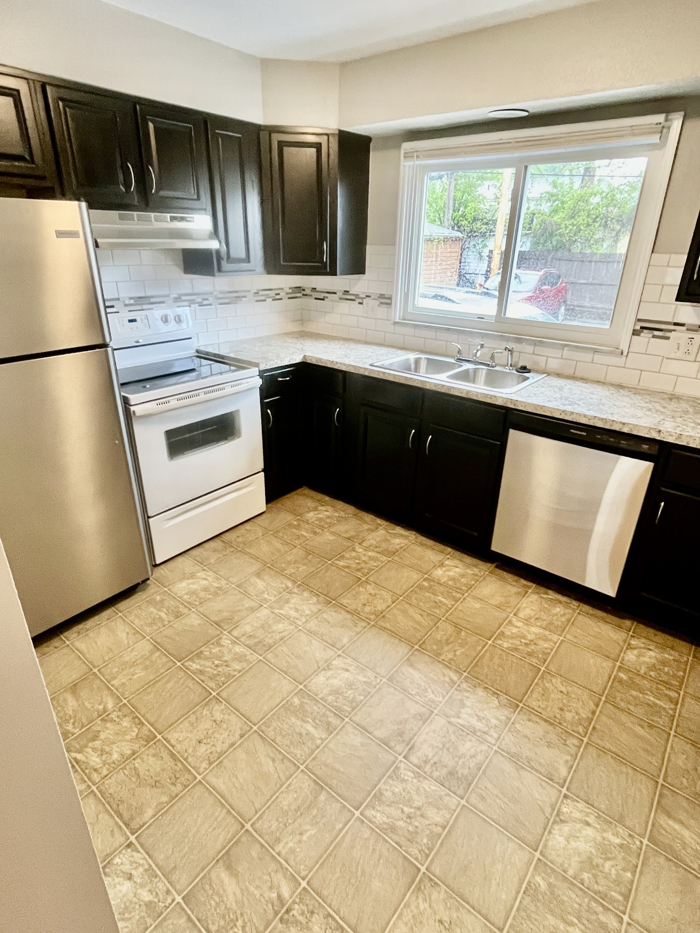 3636 Douglas Road, Apt 2 – photo 1
