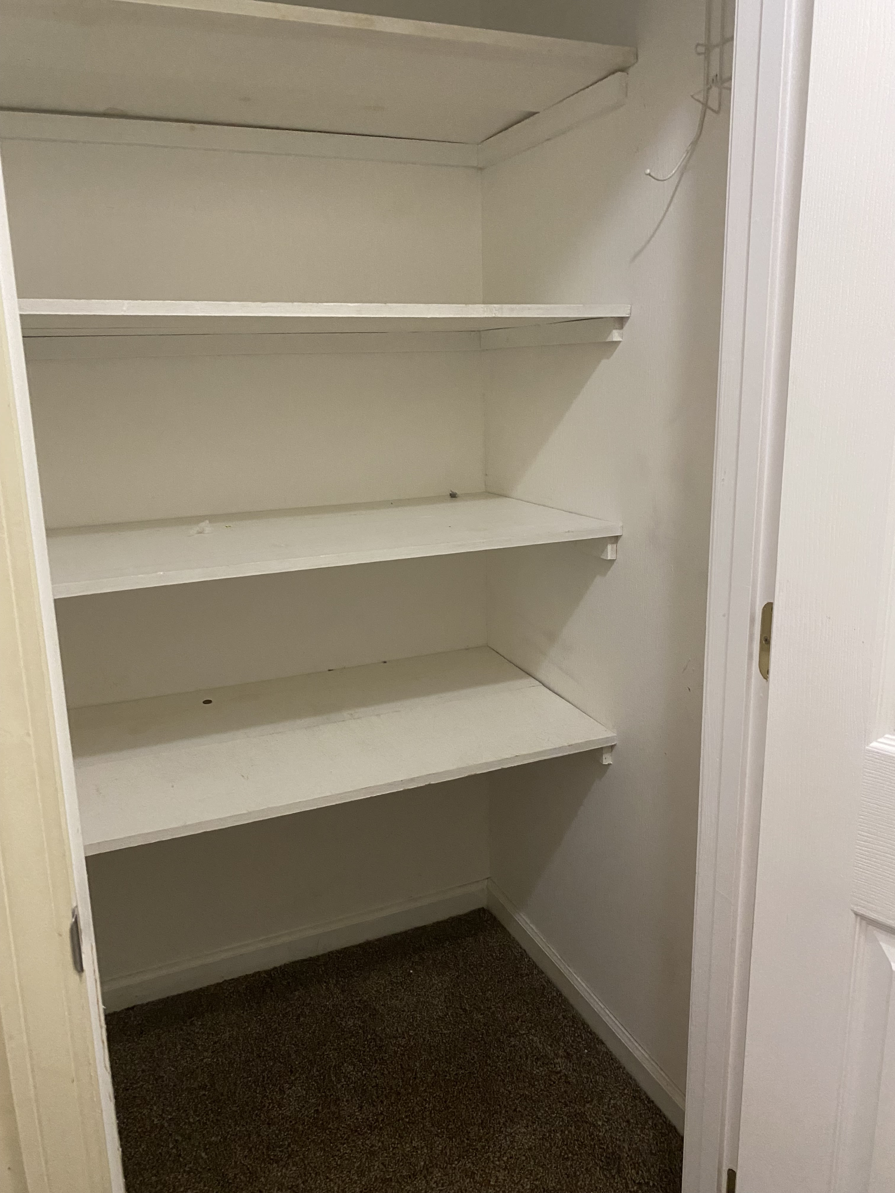 1233 Berdine Way – photo 5