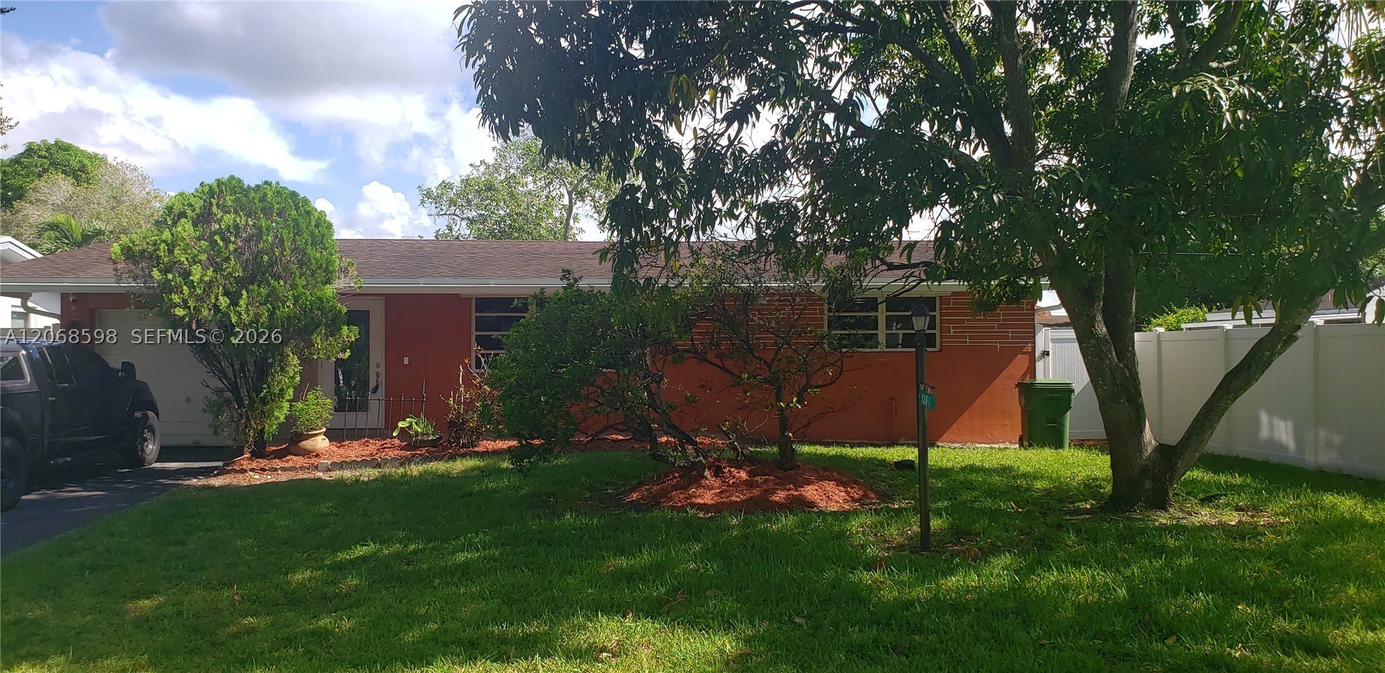 8351 Johnson St – photo 2