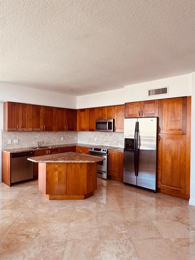 1745 E Hallandale Beach Boulevard 2302W Hallandale Beach Fl 33009 – photo 1