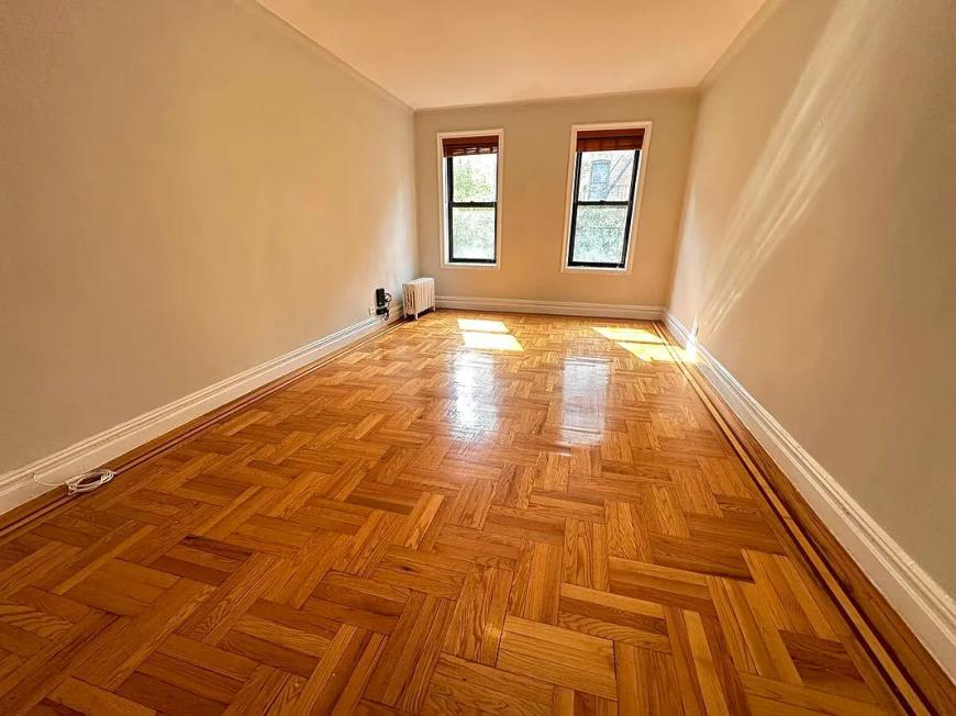 2095 Grand Concourse – photo 2