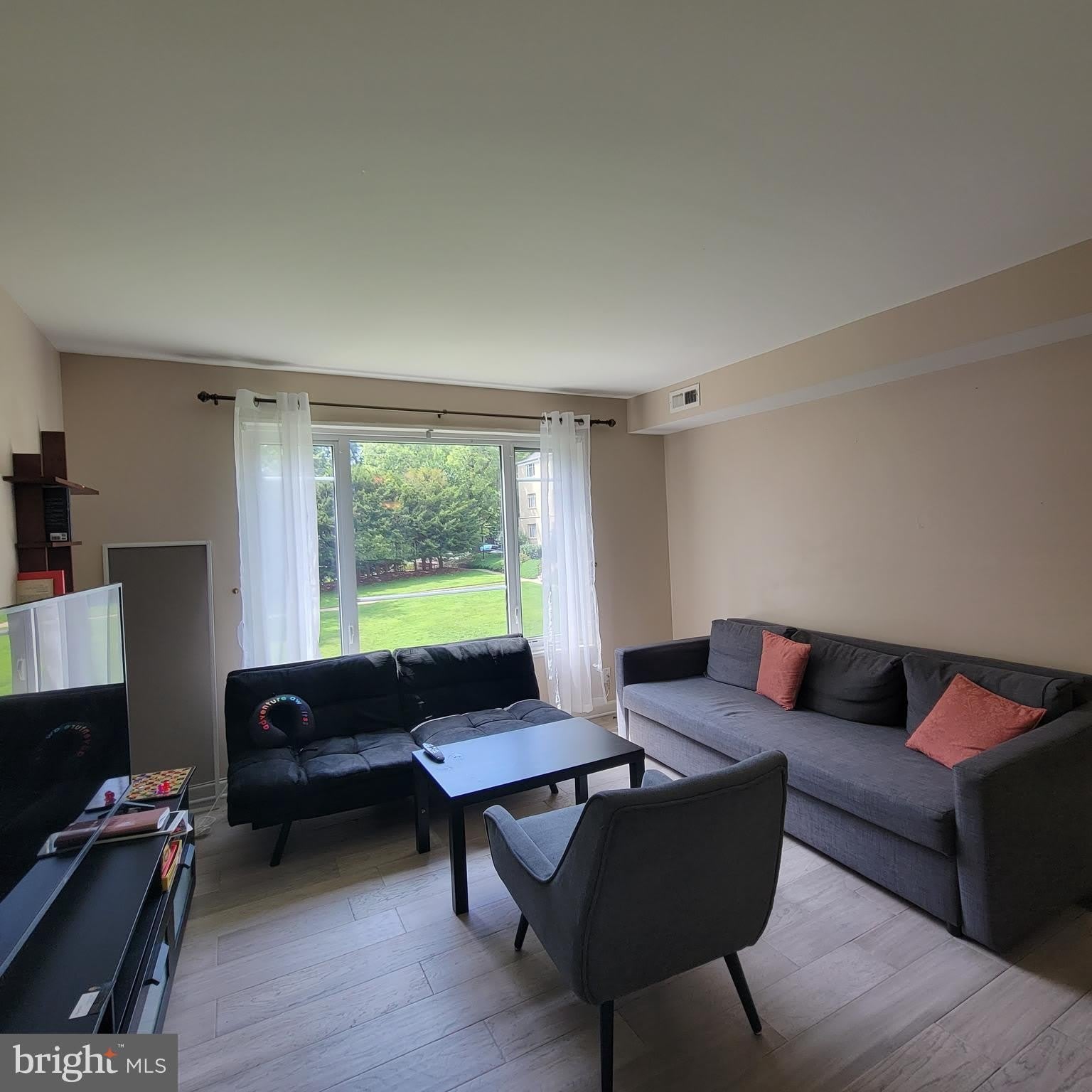 10407 MONTROSE Avenue – photo 4