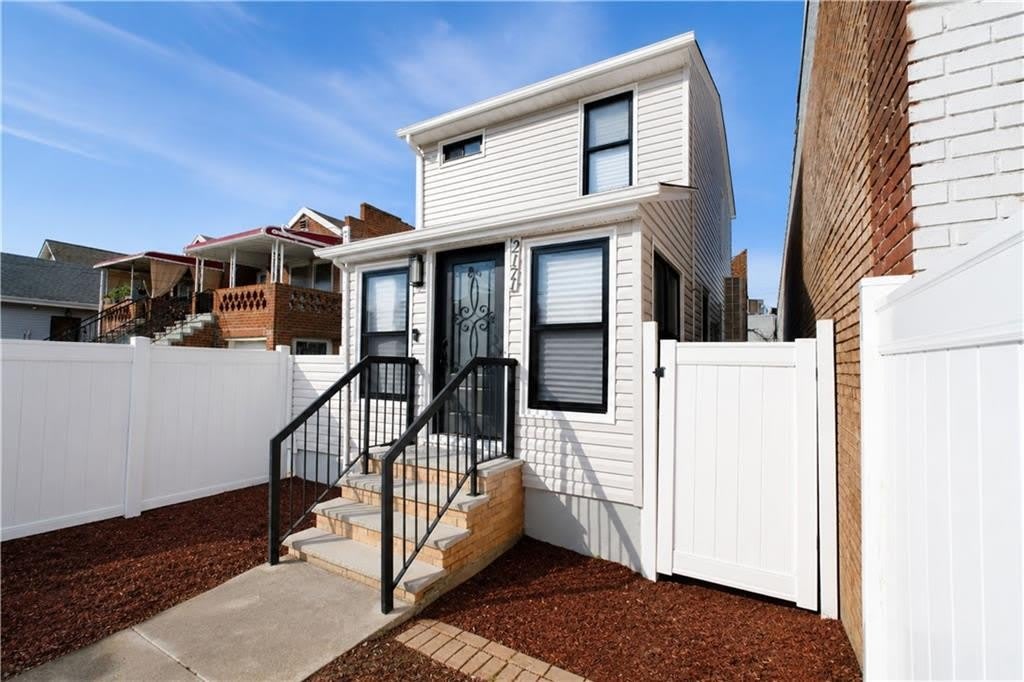 2171 Hendrickson Street – photo 1