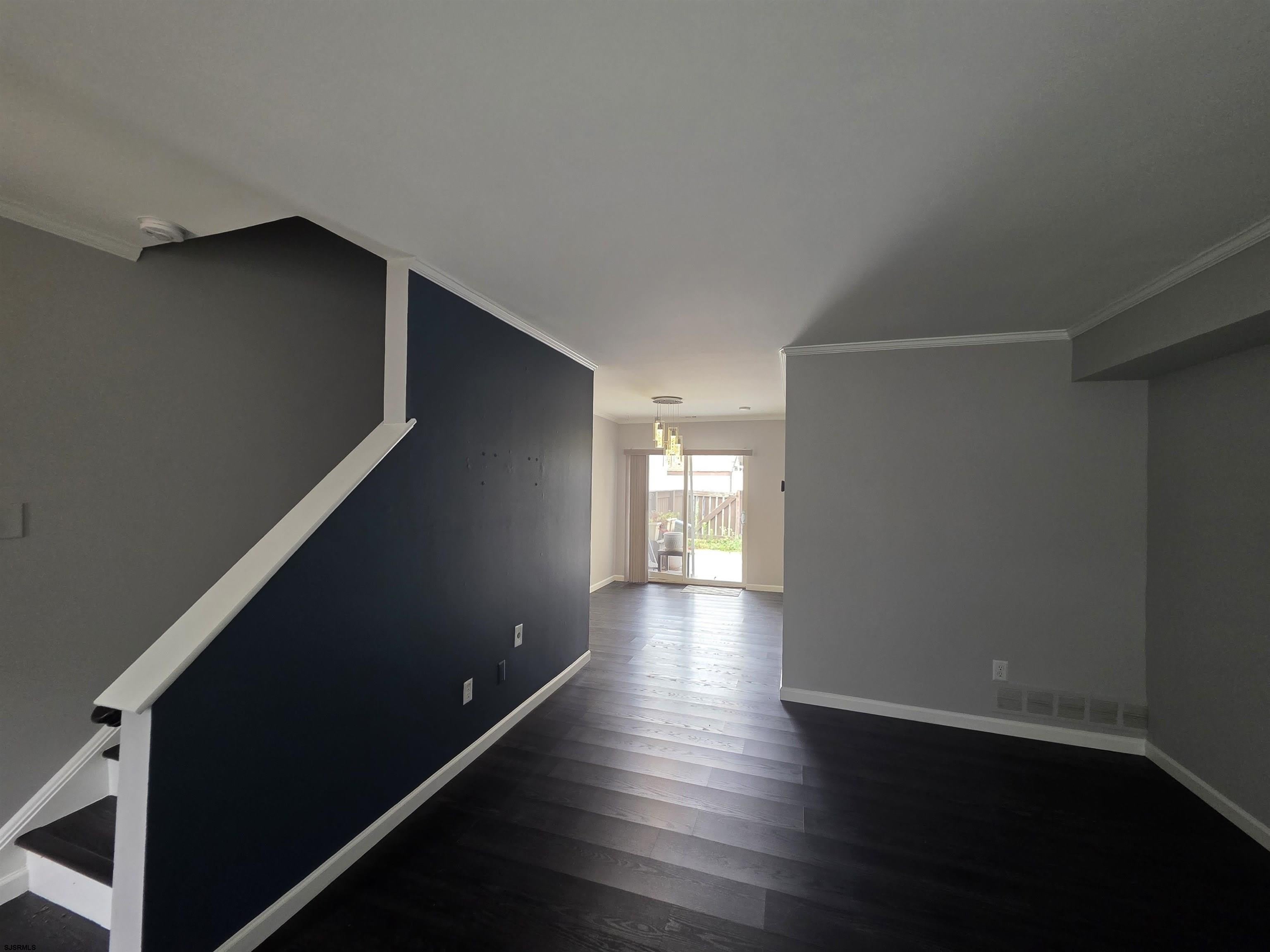 2425 Arbor Ct – photo 3