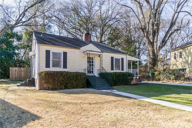 312 Phillips Drive SE – photo 2