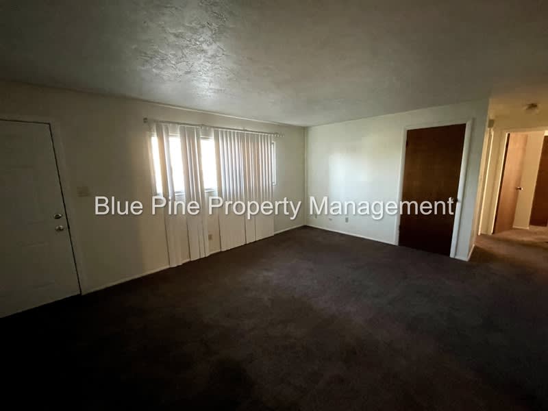 1489 Mountain View Lane – photo 2