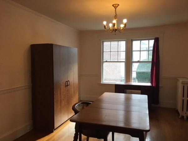 8 Hammondswood Rd – photo 2