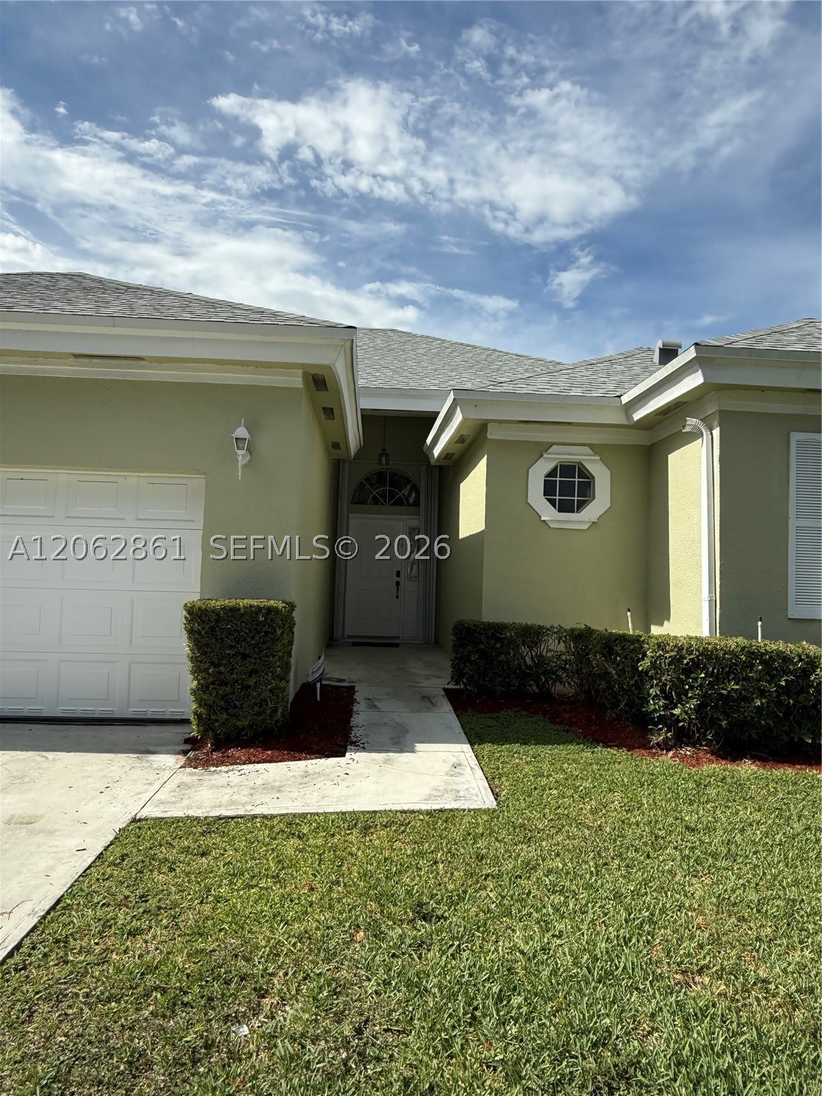2435 SE 7th Pl – photo 4