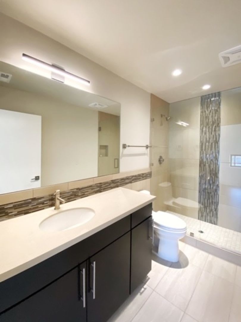 2Bd 2 Bath Unit Midtown Townhome – photo 4