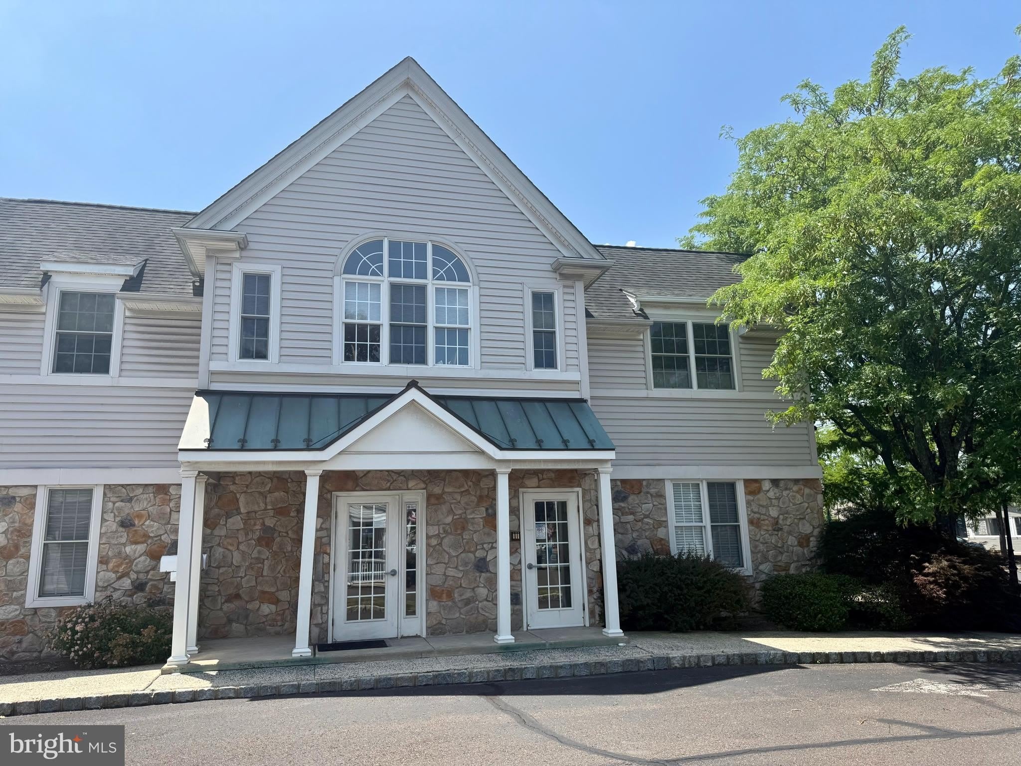 515 N MAIN Street – photo 1