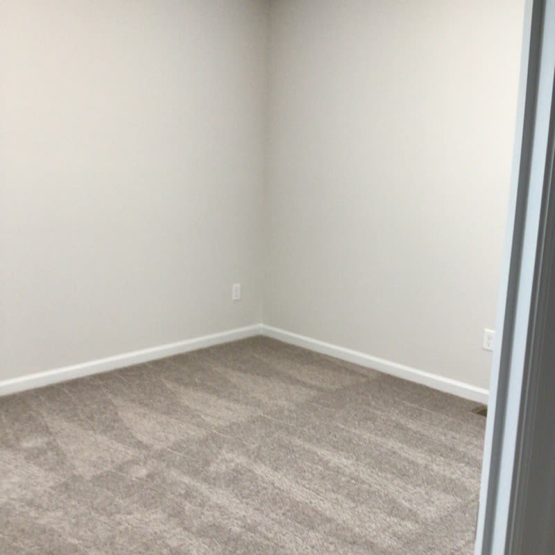 605 Hampton Drive – photo 5