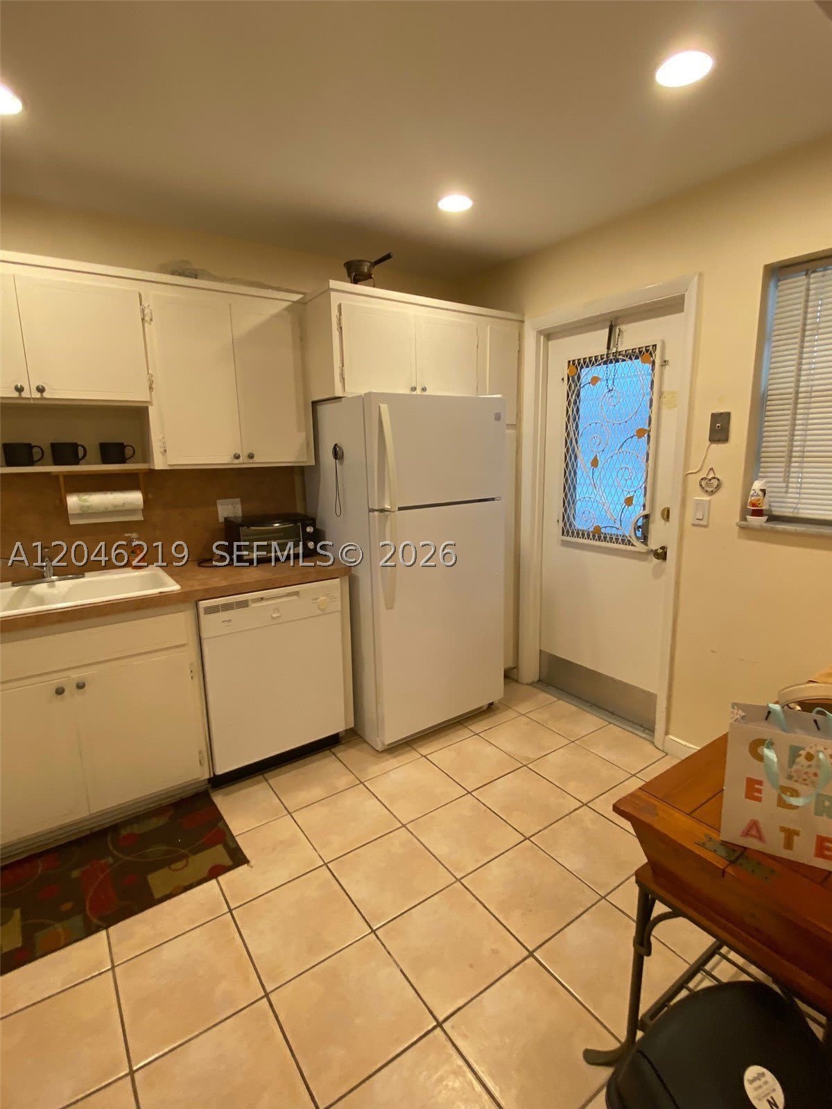 330 SE 2nd St – photo 4
