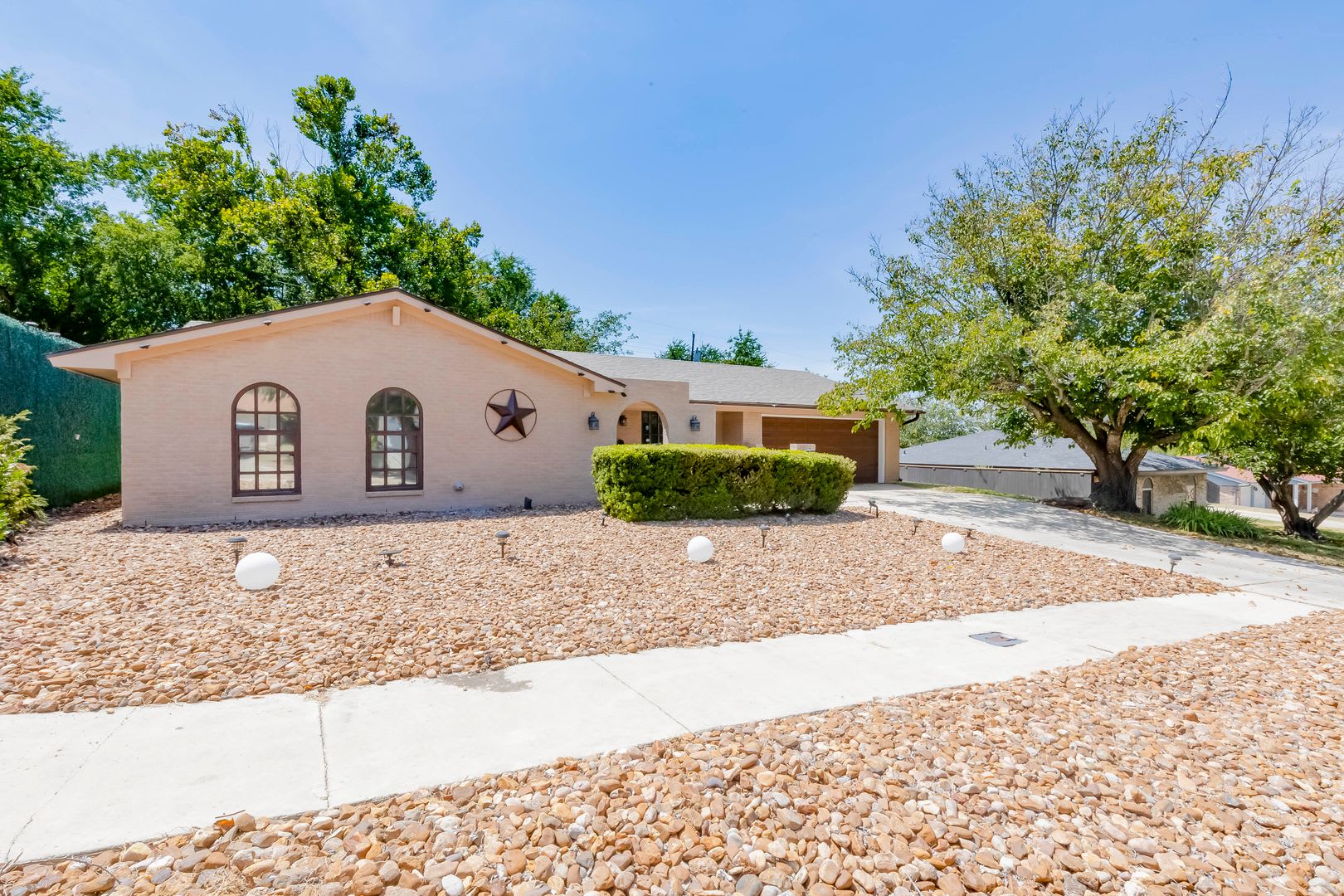 906 Tammy Drive – photo 3