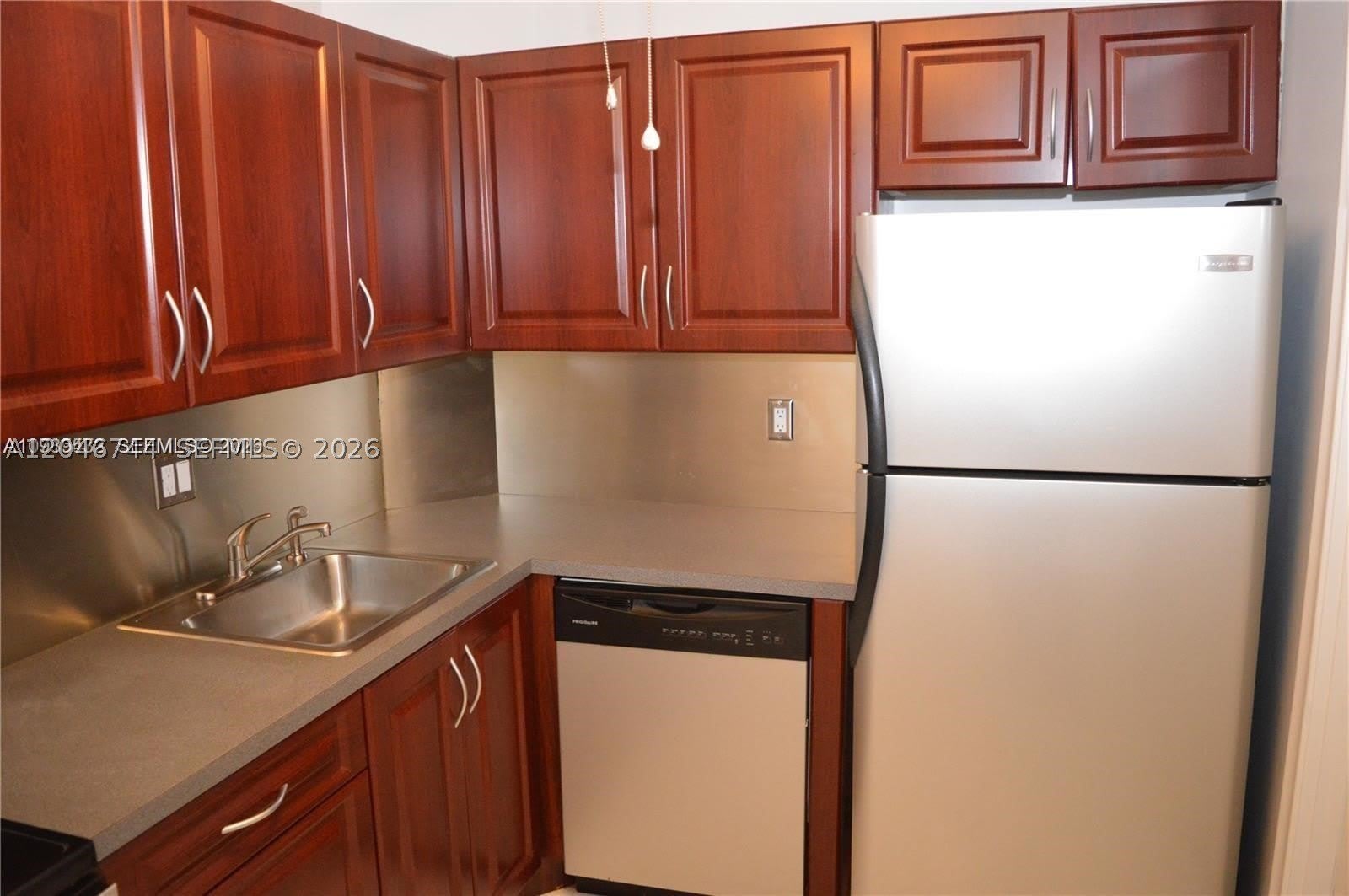 9 Ne 19Th Ct – photo 2