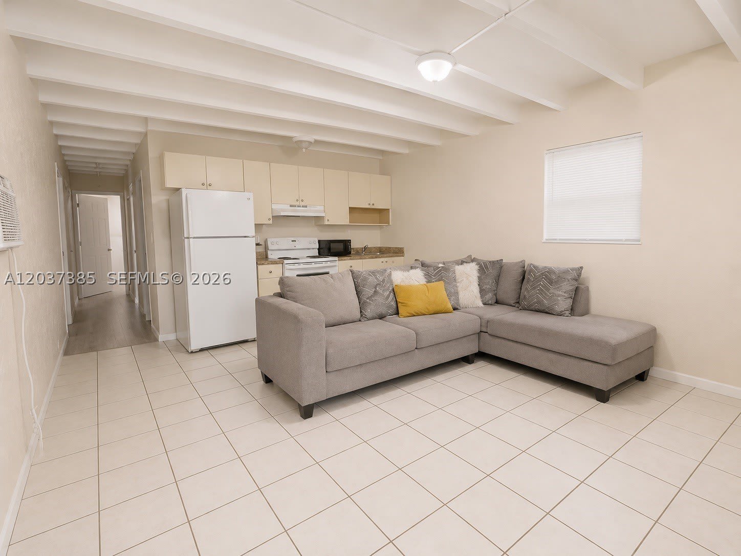 614 SW 10th Ave – photo 2
