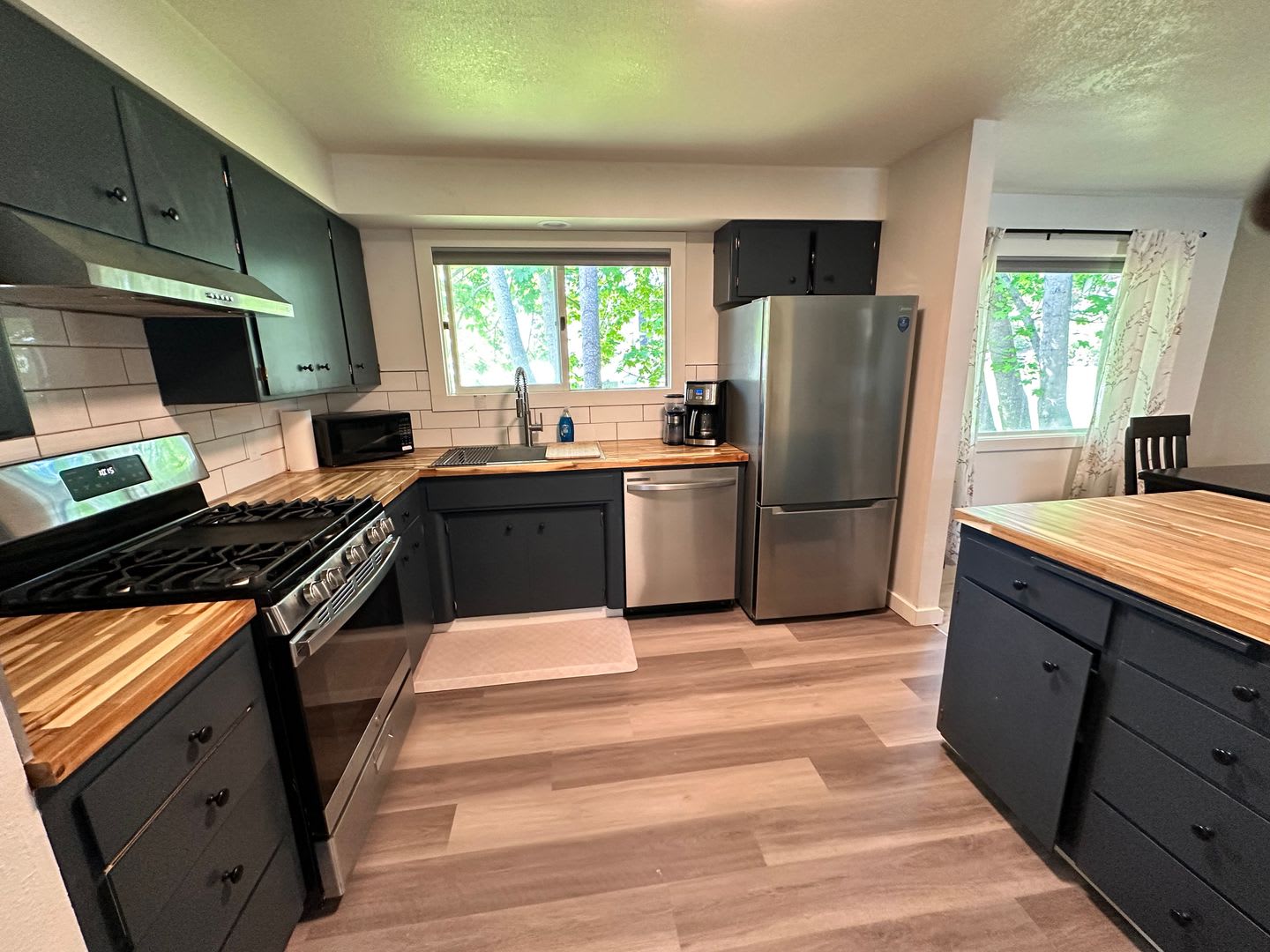 4 Bed 3 Bath Near Downtown Cda – photo 5