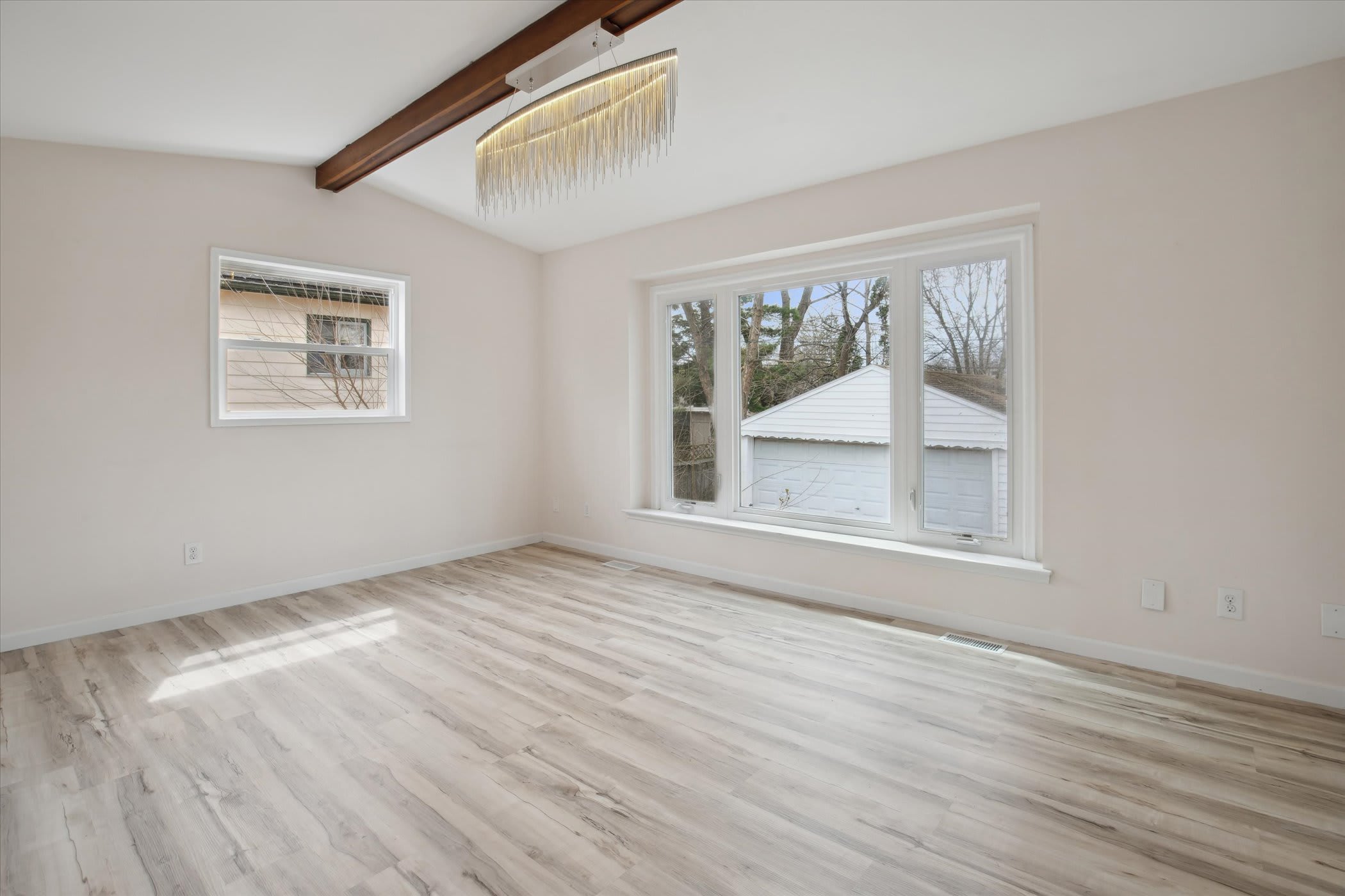 2728 Yost Blvd – photo 5