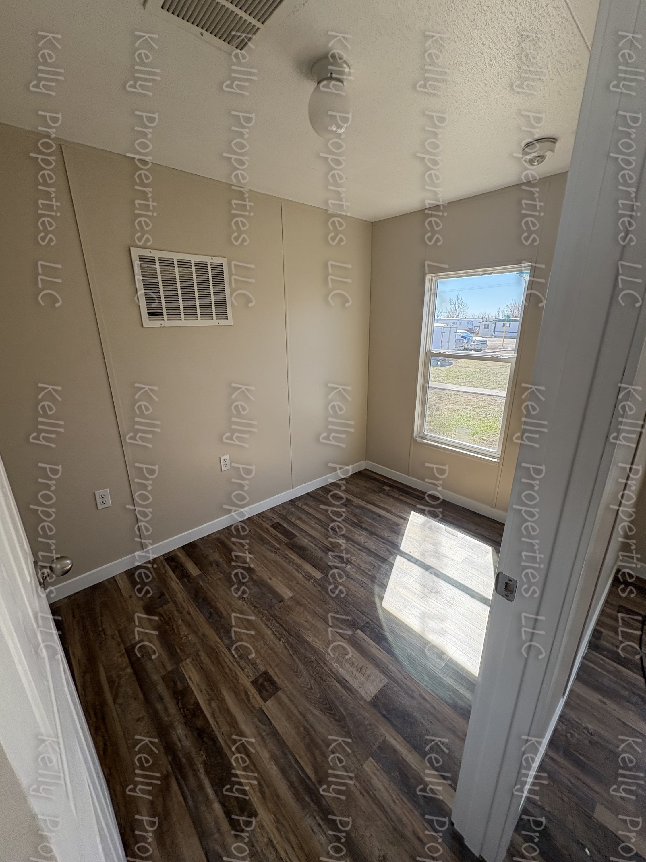 510 B 33Rd Ave Nw – photo 1