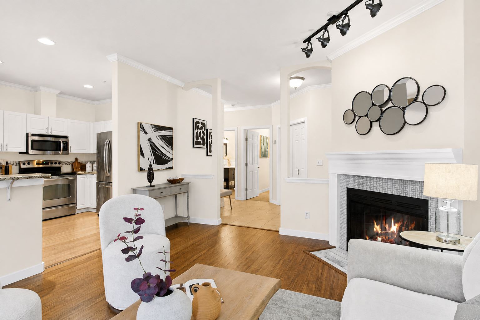 18505 Southeast Newport Way – photo 2