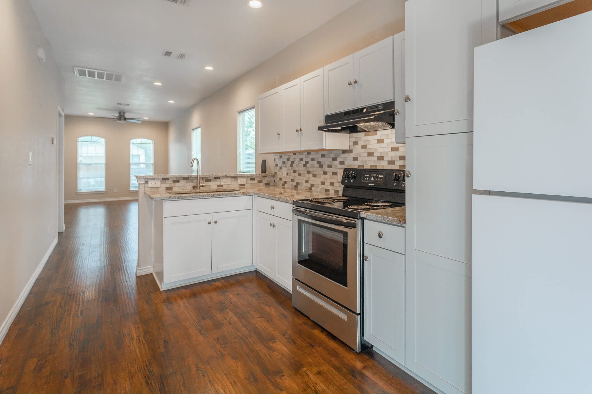 2009 Colima Street – photo 2