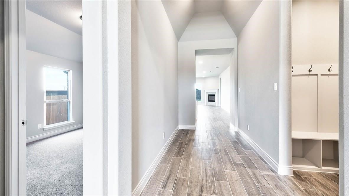 1730 Holmwood Drive – photo 2