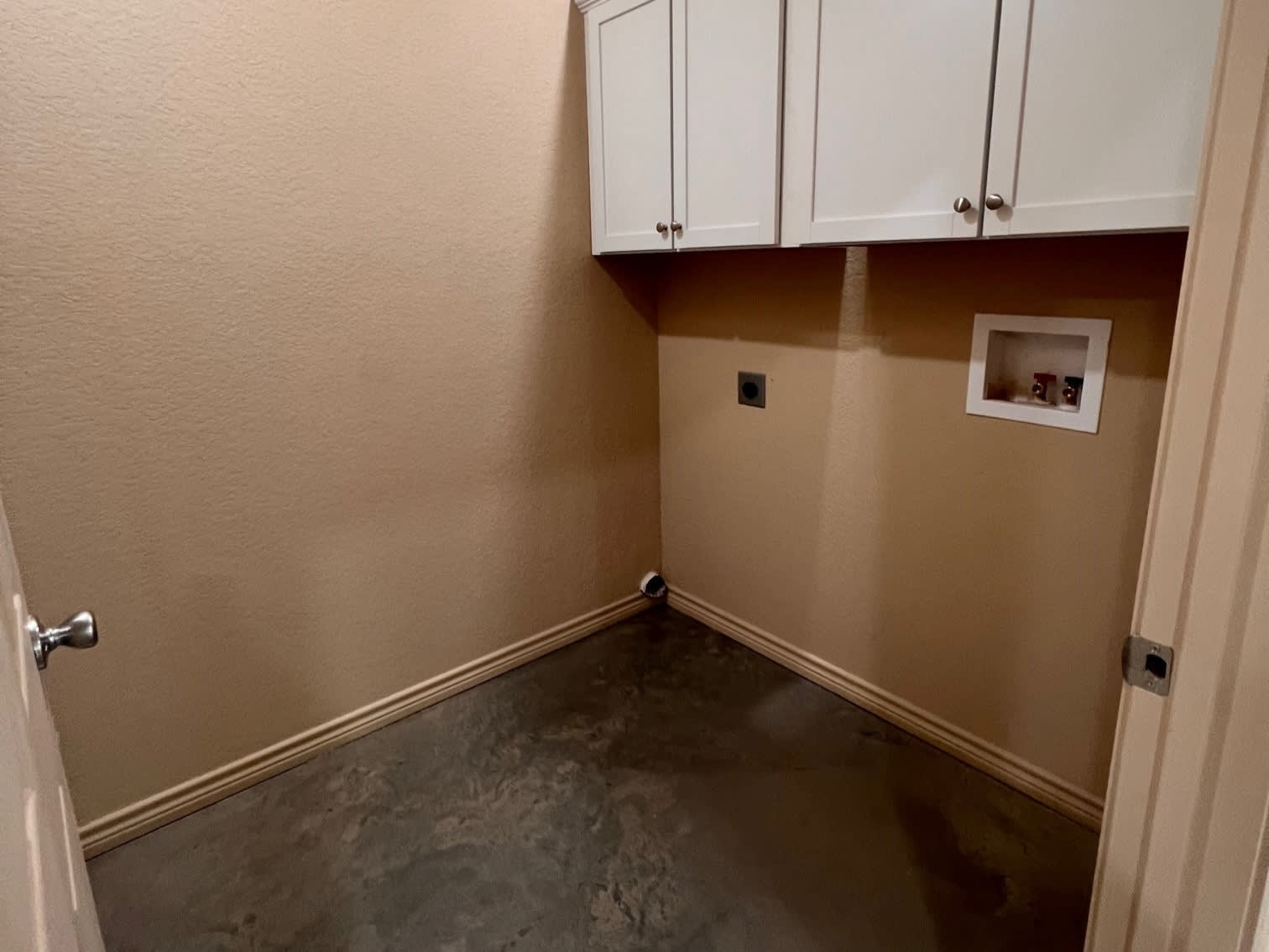 102 Hubbard St – photo 4