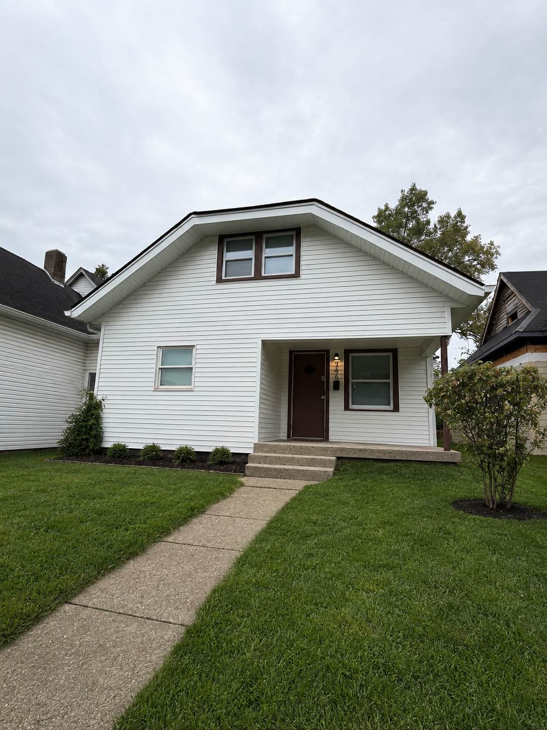 866 West 25th Street – photo 1