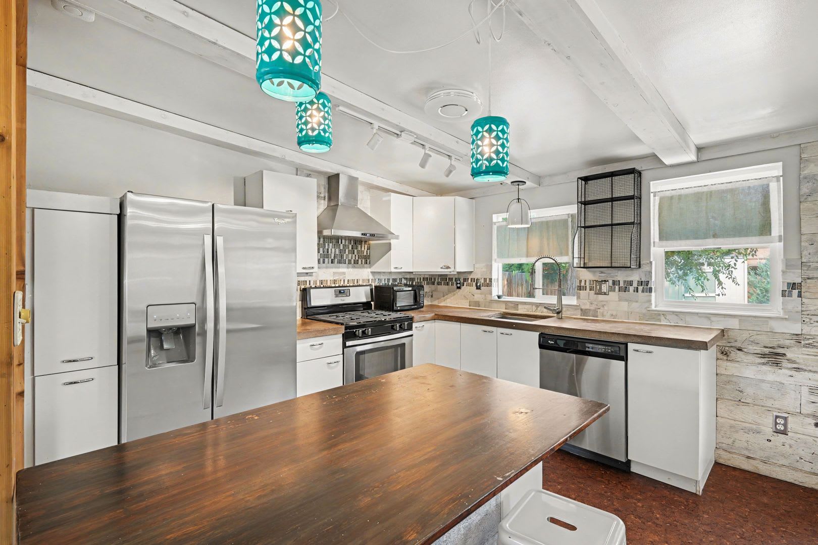Spacious 3 Bed 2 Bath in the heart of Littleton – photo 5