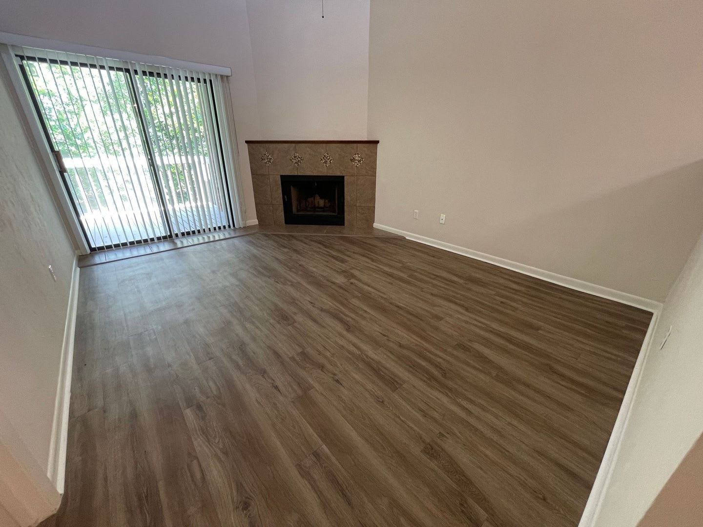Cute 2 Bedroom In Pebble Creek Villas – photo 2