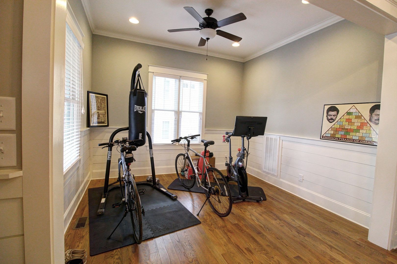 Price Reduced Beautifully Spacious 3Bd 2 5Ba Home Just Minutes From Downtown Durham With Fenced In Backyard – photo 5