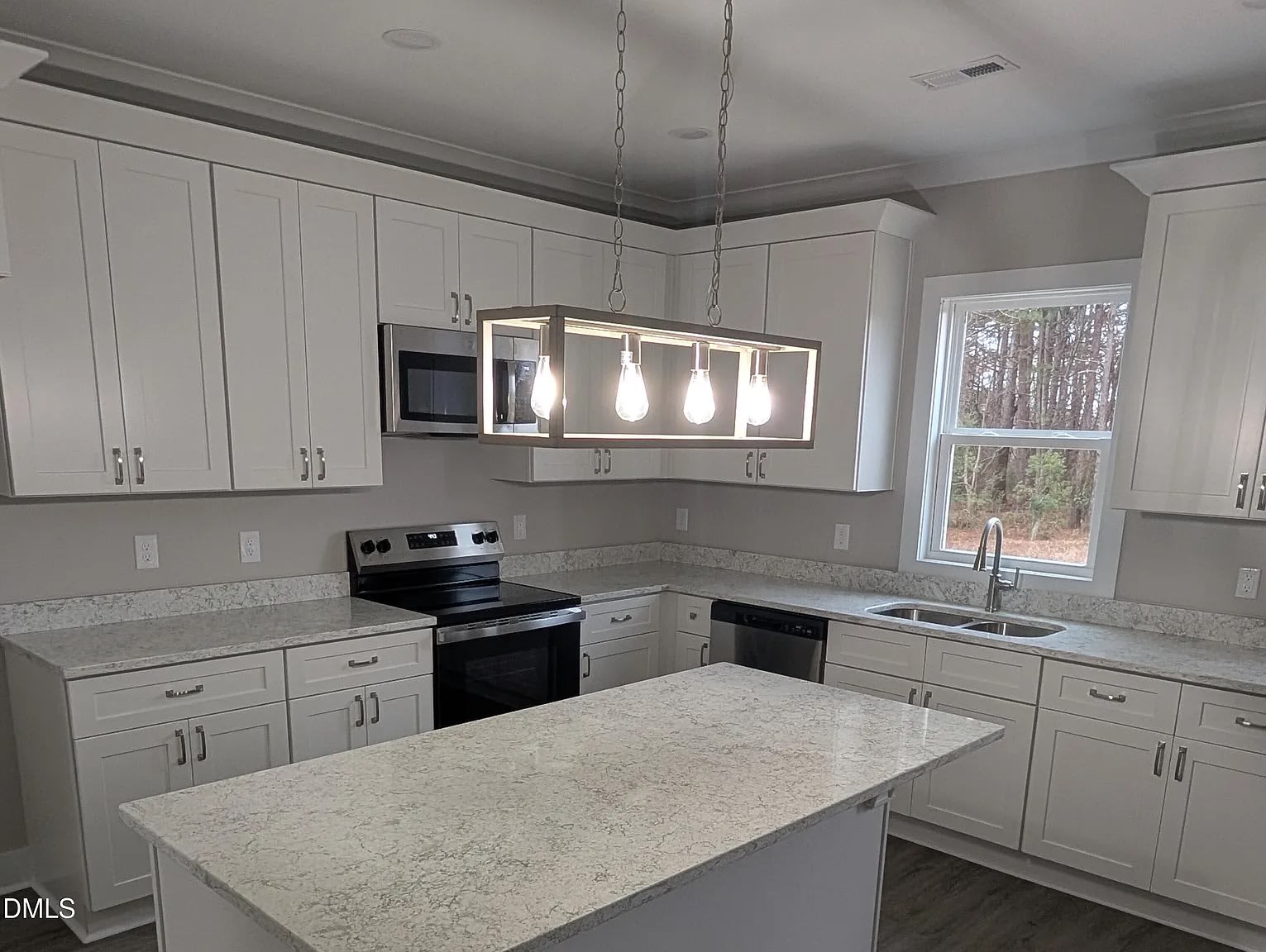 751 W Church St – photo 2