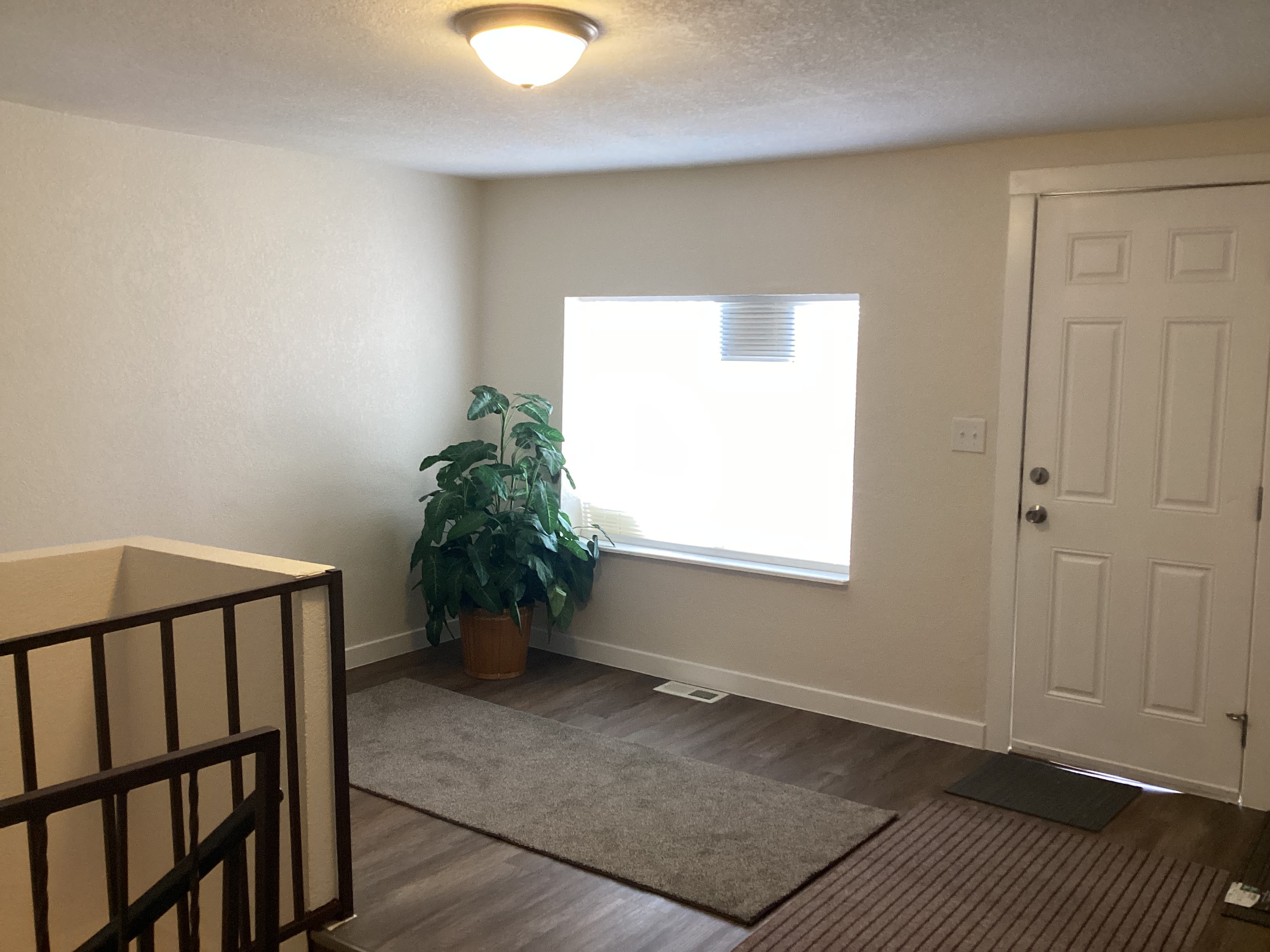 1102 E 2nd St – photo 2