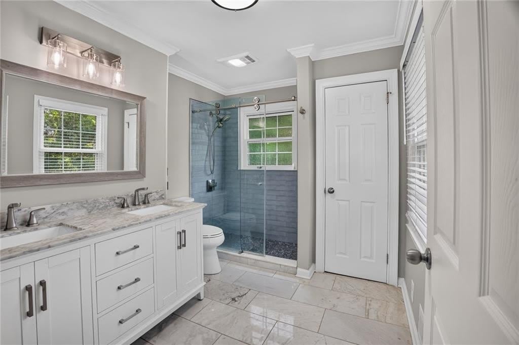 2982 Northbrook Drive – photo 3