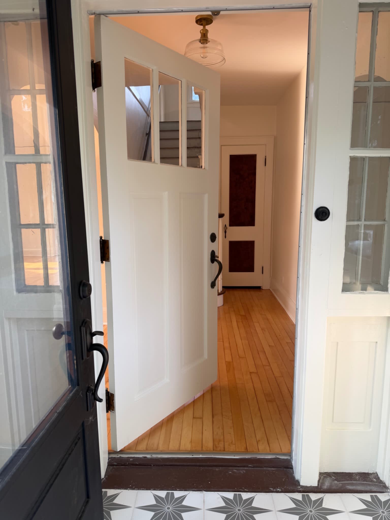 321 Roosevelt Avenue – photo 1