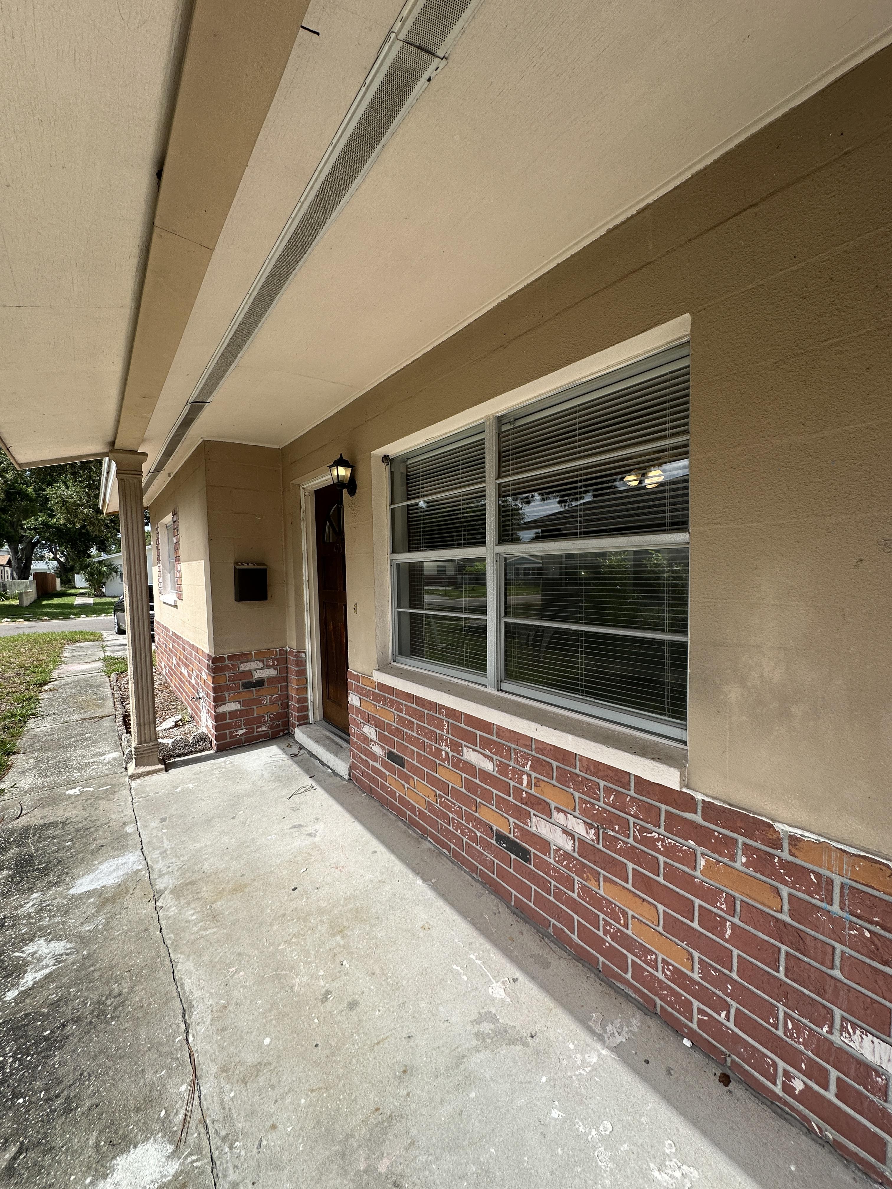 473 93rd Ave N – photo 4