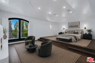 1200 North Doheny Drive – photo 3