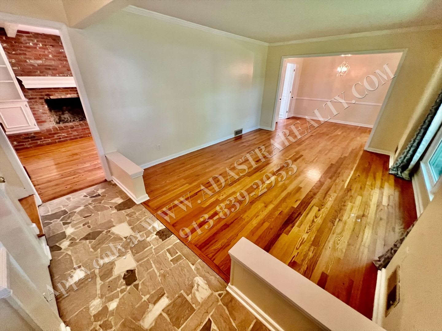 Lovely Home In Nall Hills-Available NOW!! – photo 5
