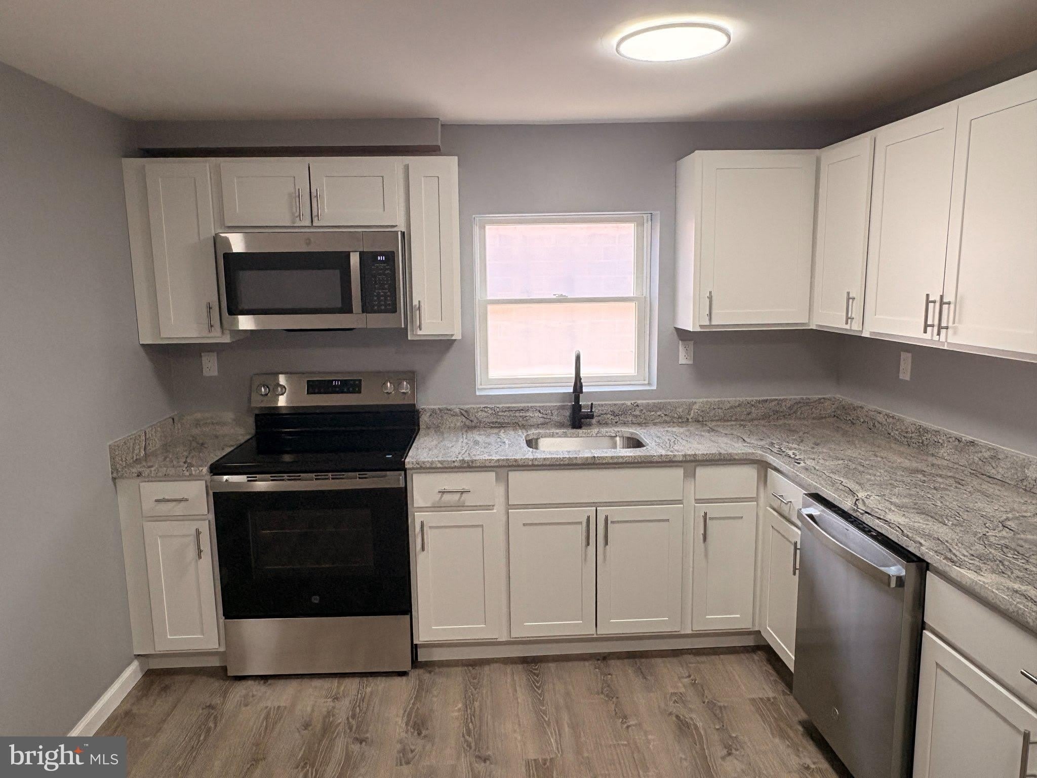 723 N KING Street – photo 2