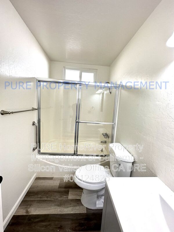 555 Bridge Street – photo 5