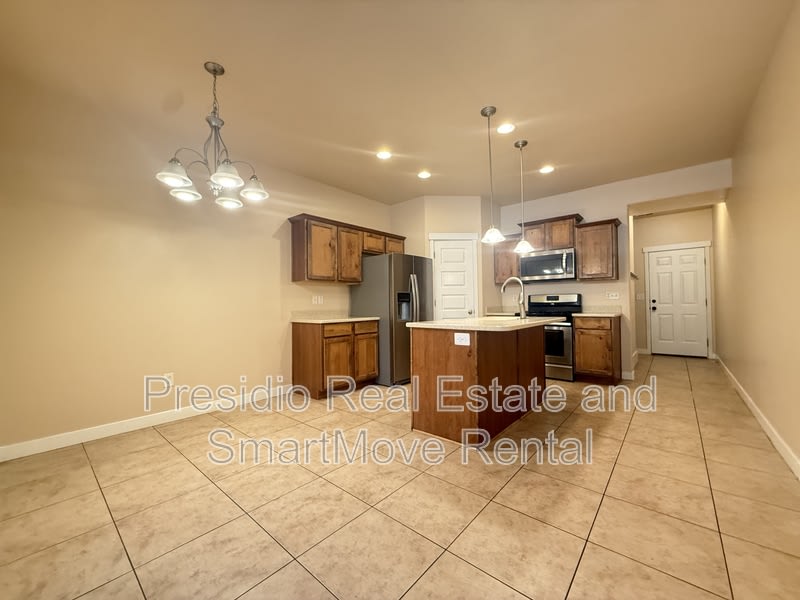 2798 Asbury Lane – photo 4