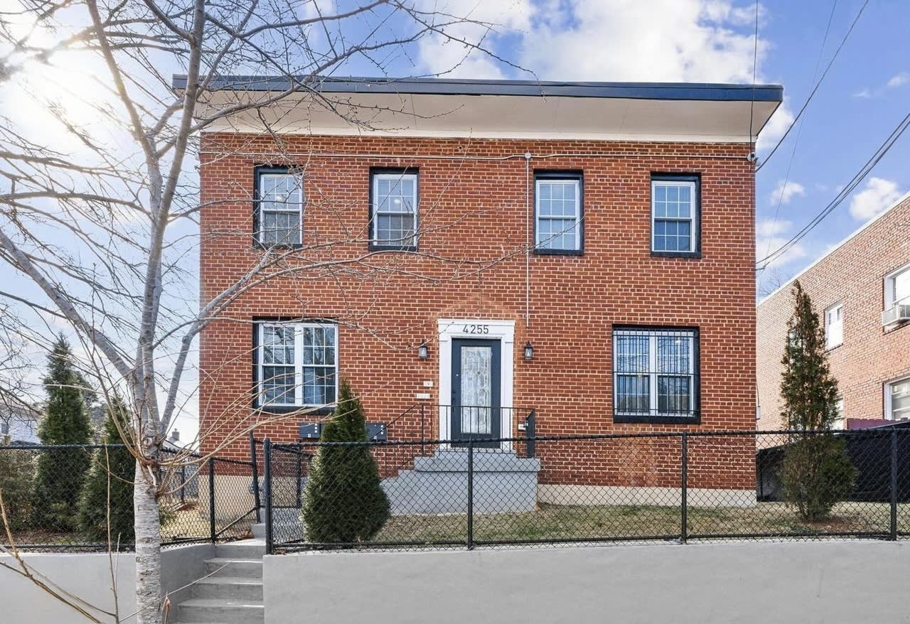 4255 Eads St Ne – photo 3