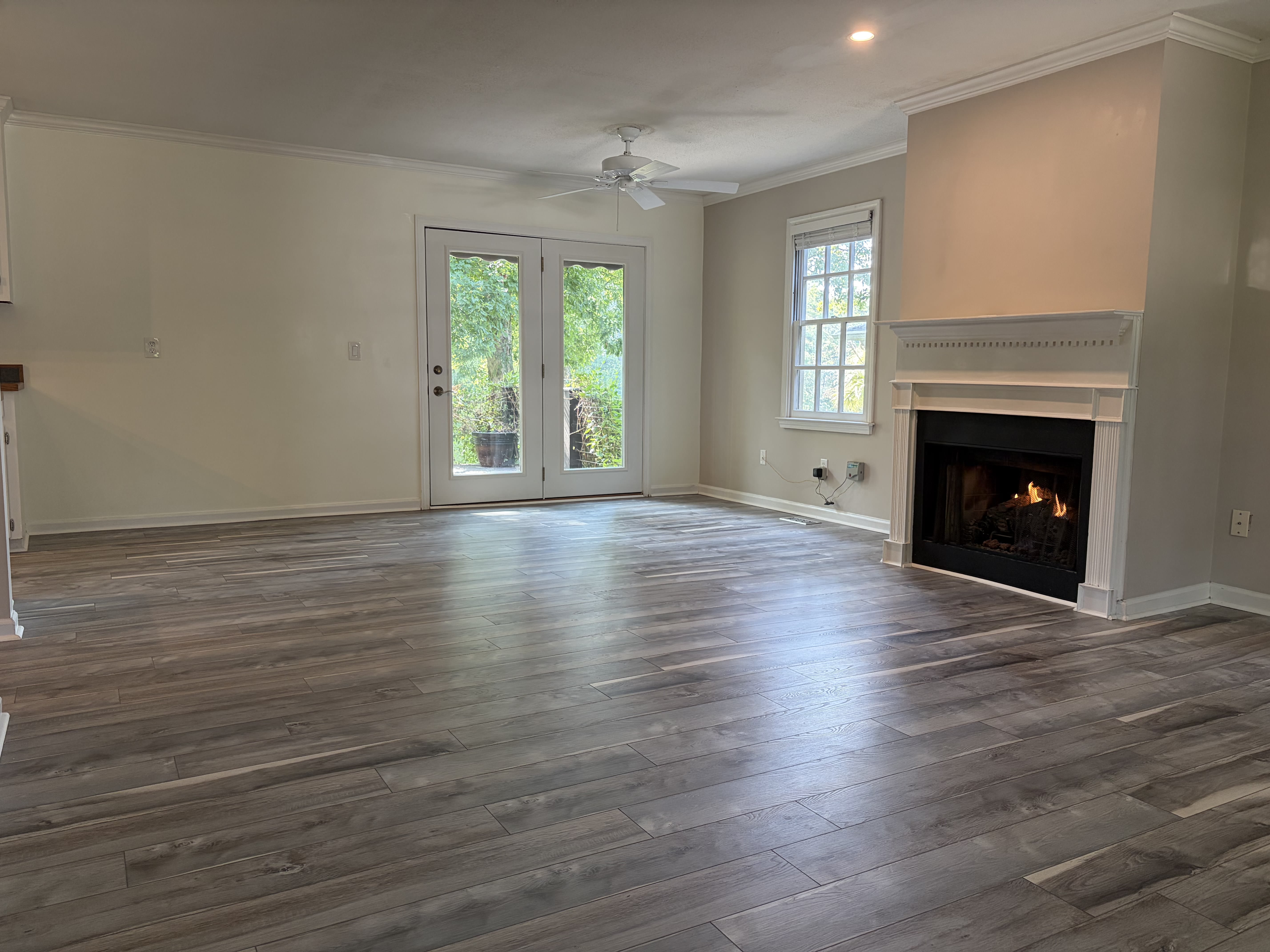 1047 Hilton Point Rd – photo 4