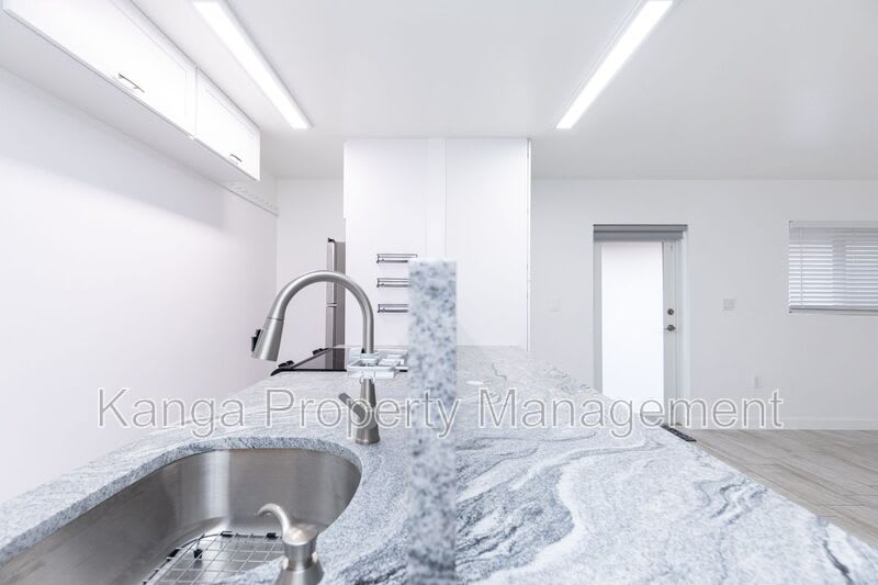 5918 Pierce Street – photo 3