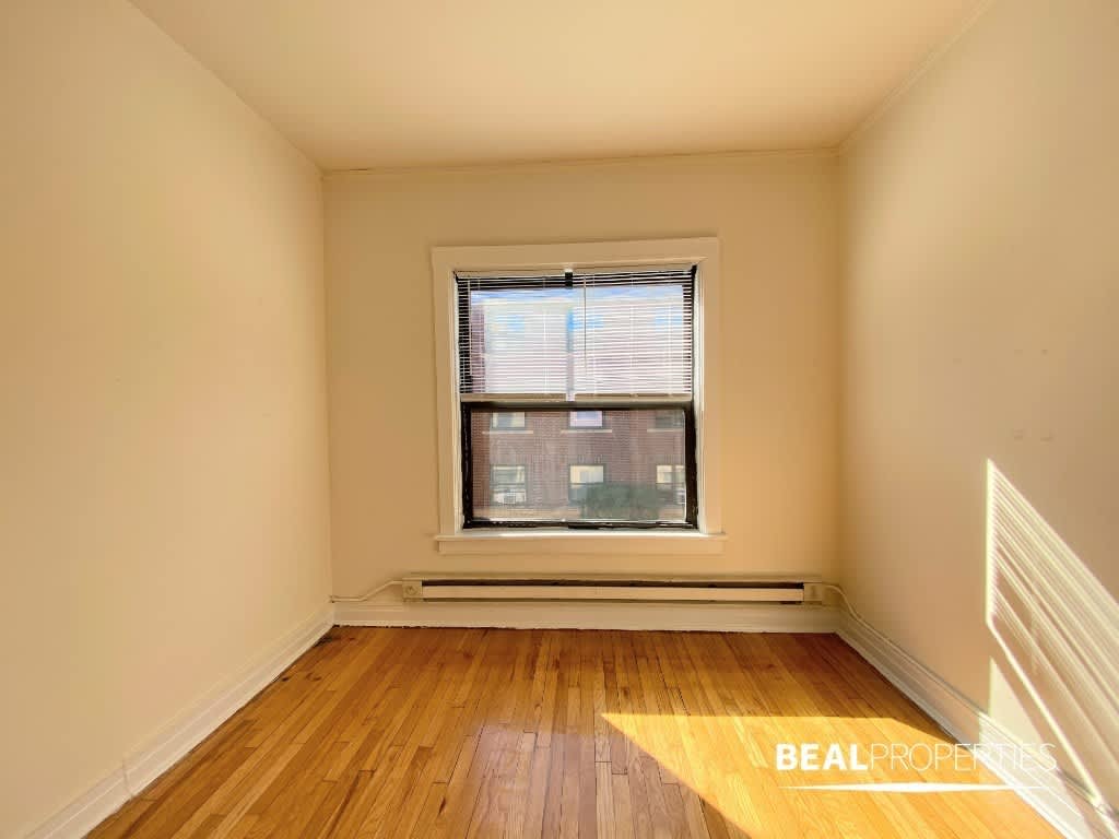 831 W Waveland Ave – photo 5