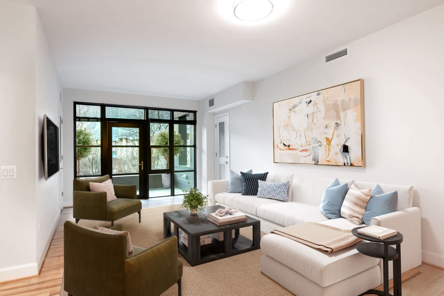 Flats at Bethesda Avenue – photo 2