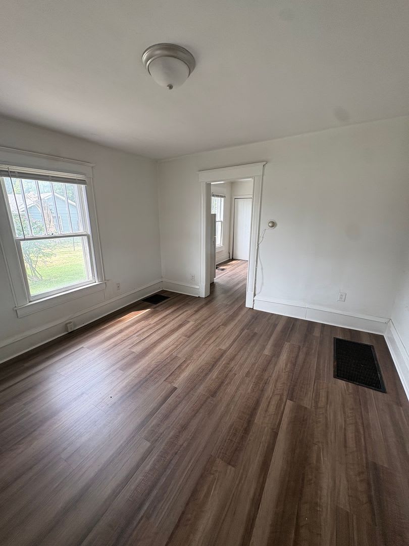 2075 N Woodford St. – photo 2