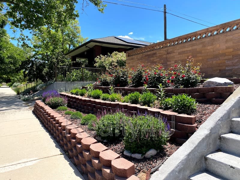 1246 East Crystal Avenue – photo 2