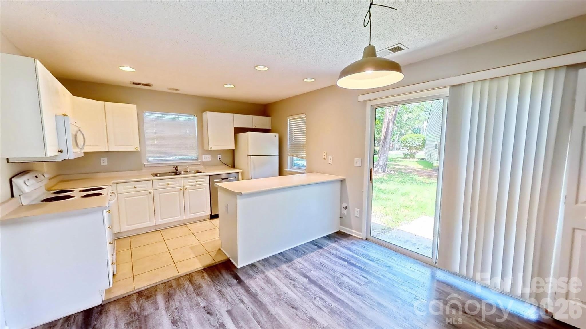 2205 Cigar Court – photo 4